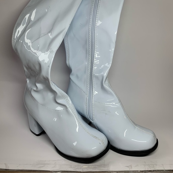 Ellie Shoes
Angel Go-Go Baby Boots Size 7 - Picture 2 of 13